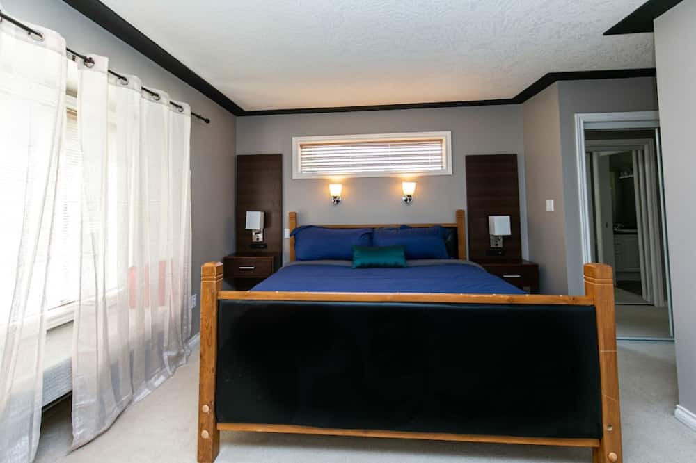 Photo of Bedroom in Cordova Bay
