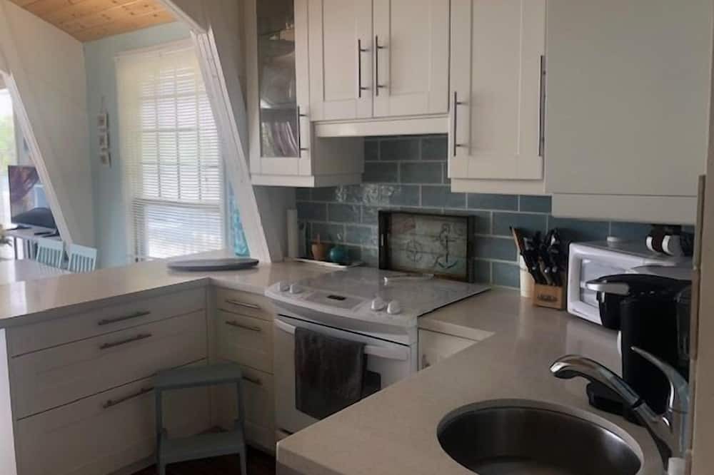 Photo of Kitchen in Georgian Bay