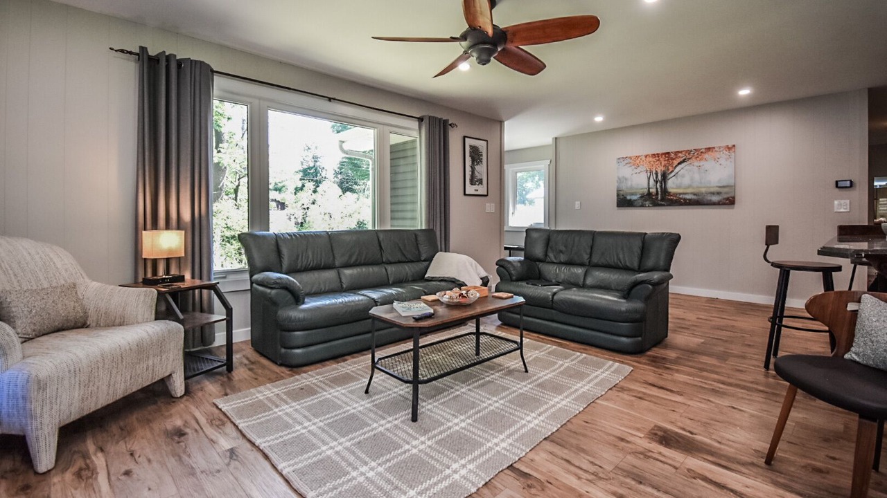 Photo of Livingroom in Waubaushene