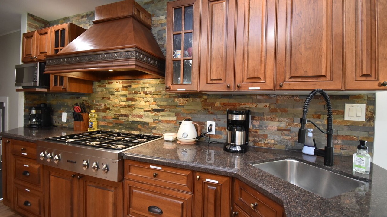 Photo of Kitchen in Waubaushene