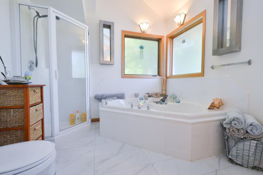 Photo of Bathroom in Fanny Bay