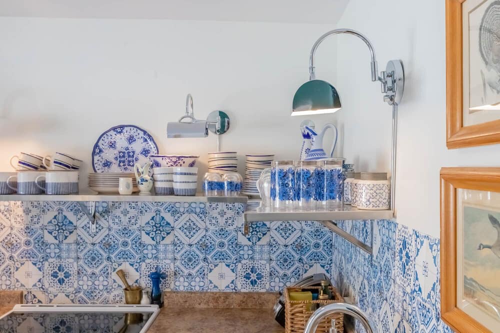 Photo of Kitchen in Utterson