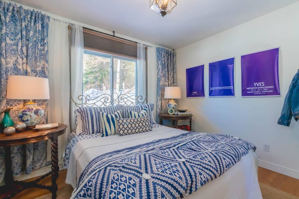 Photo of Bedroom in Utterson