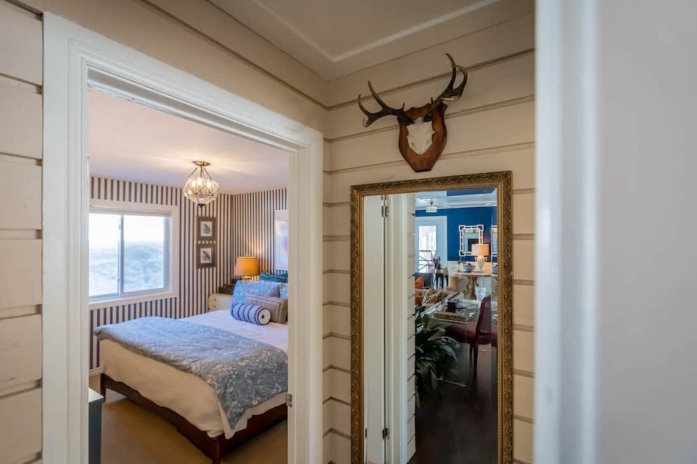 Photo of Bedroom in Utterson