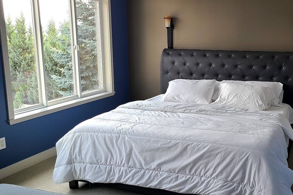 Photo of Bedroom in West Kelowna Estates