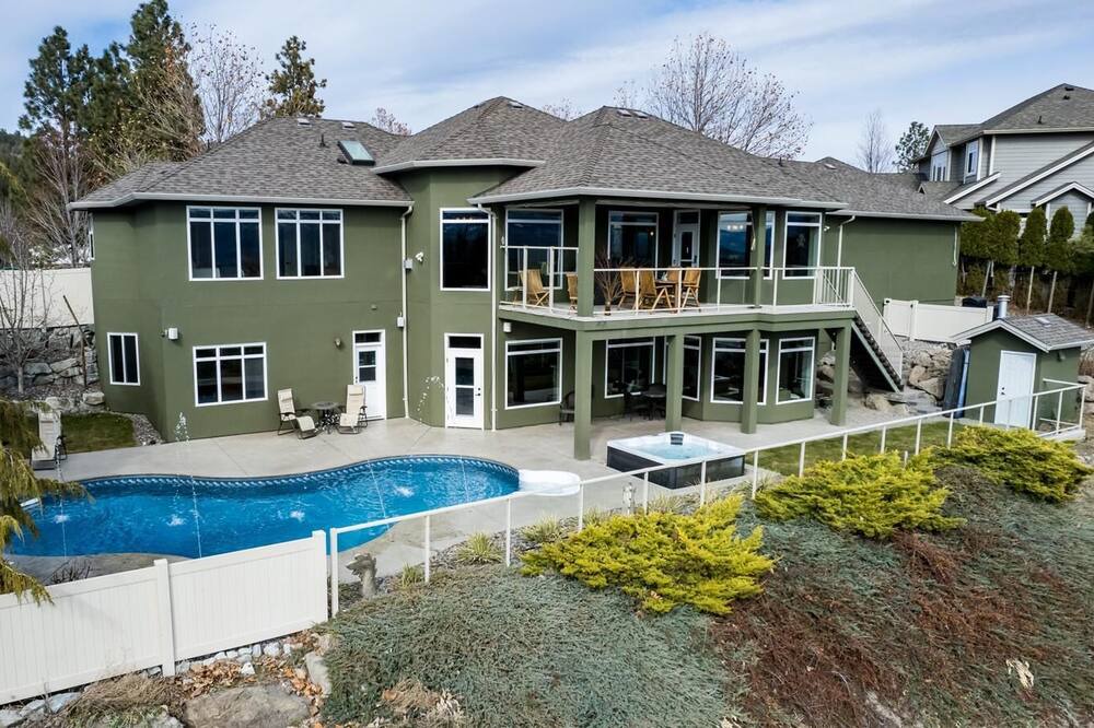 Photo of Outdoor in West Kelowna Estates