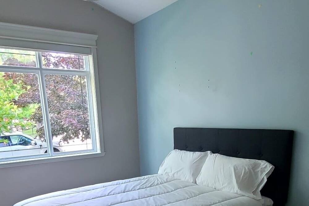 Photo of Bedroom in West Kelowna Estates