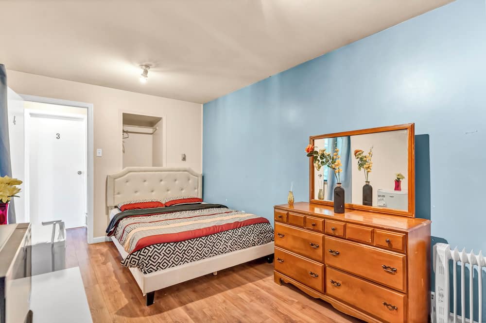 Photo of Bedroom in Langley