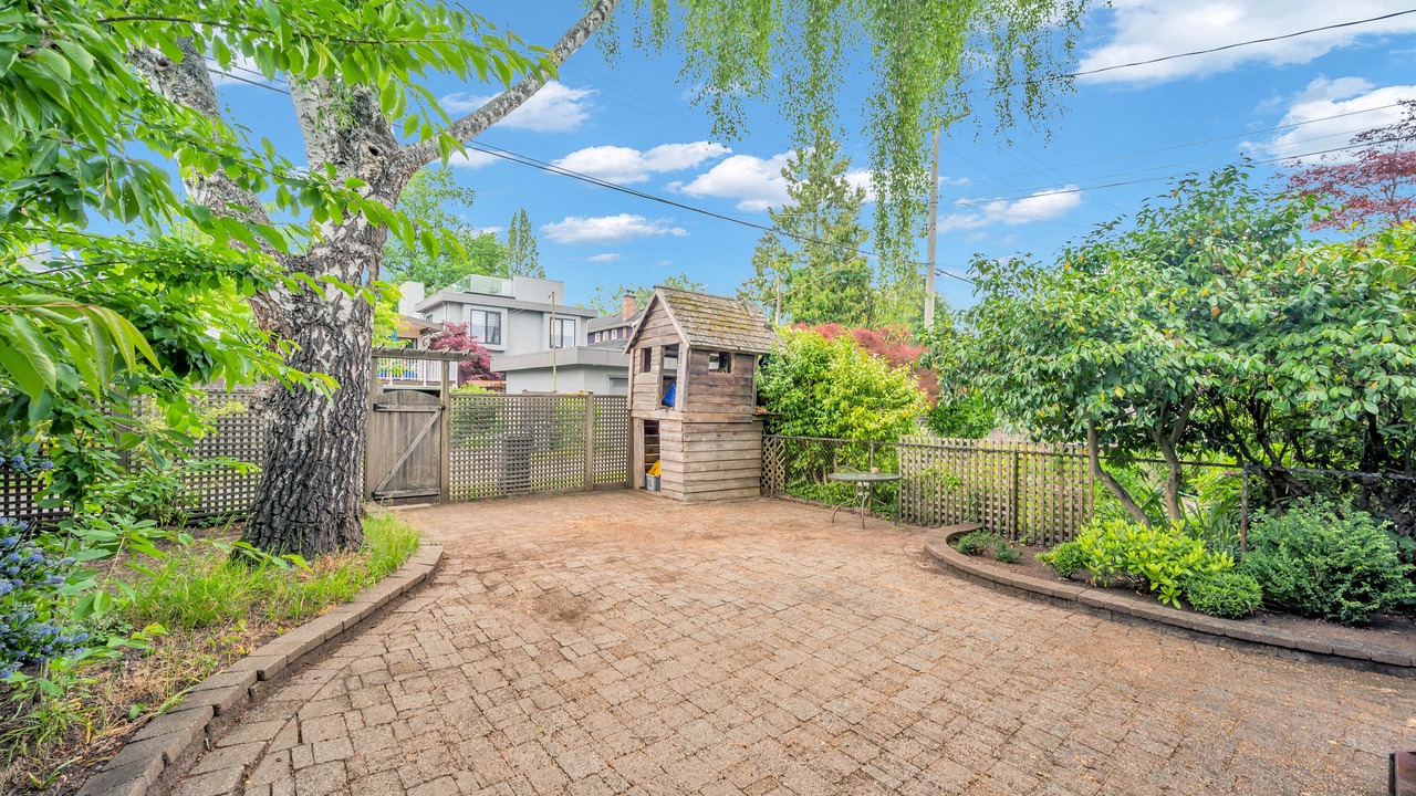 Photo of Outdoor in West Point Grey