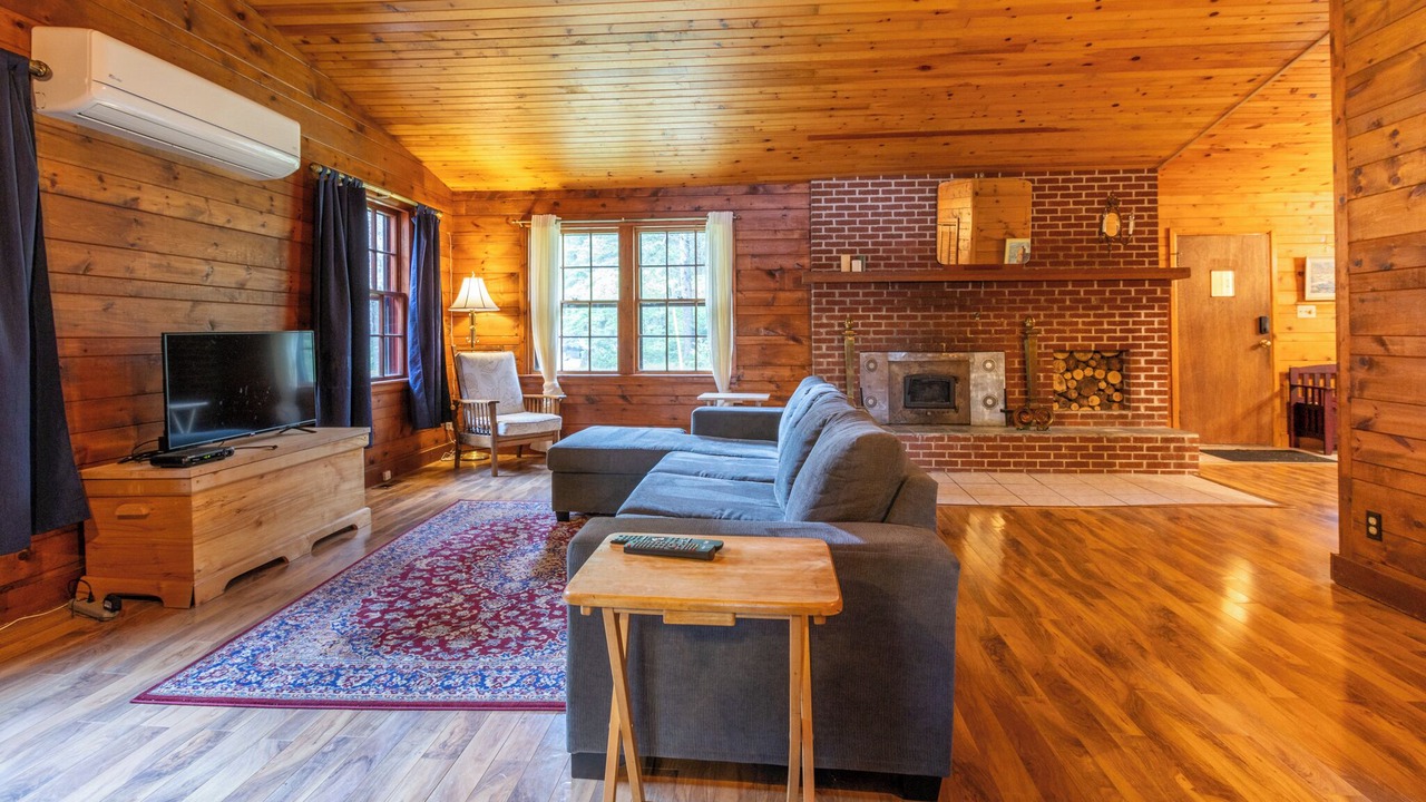 Photo of Livingroom in Kemptville