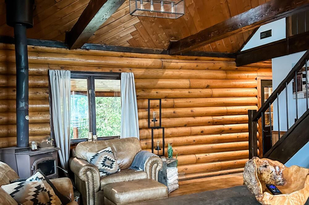 Photo of Livingroom in Georgian Bluffs