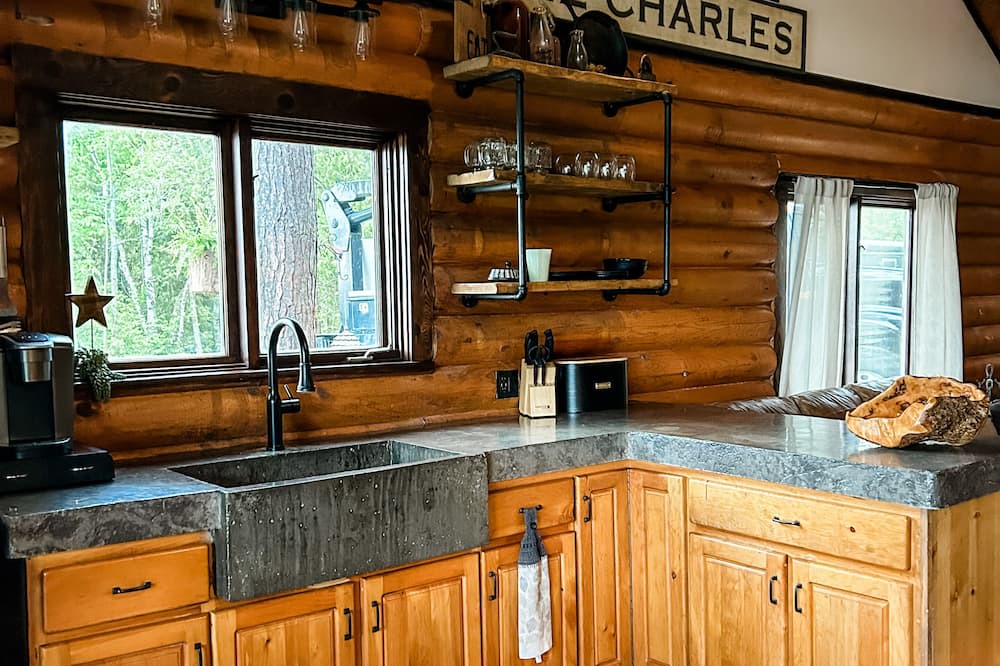 Photo of Kitchen in Georgian Bluffs