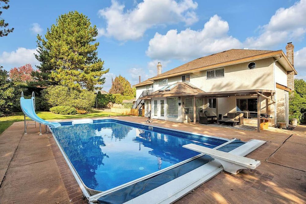Photo of Outdoor in Surrey
