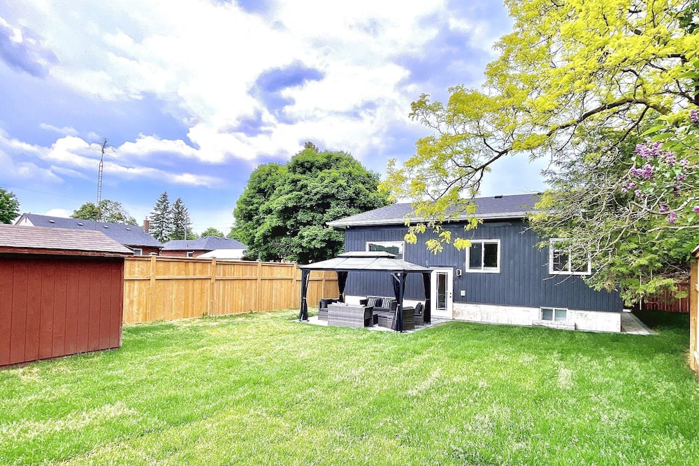 Photo of Outdoor in Bowmanville