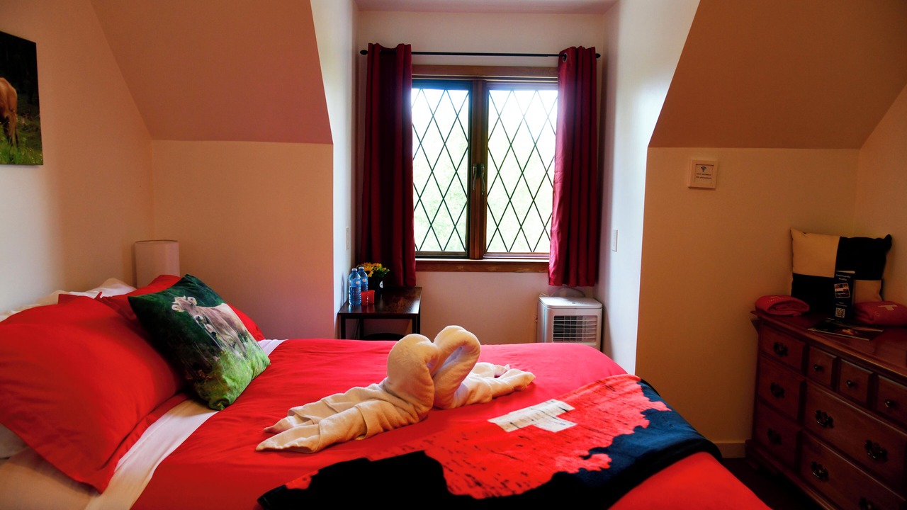Photo of Bedroom in 70 Mile House