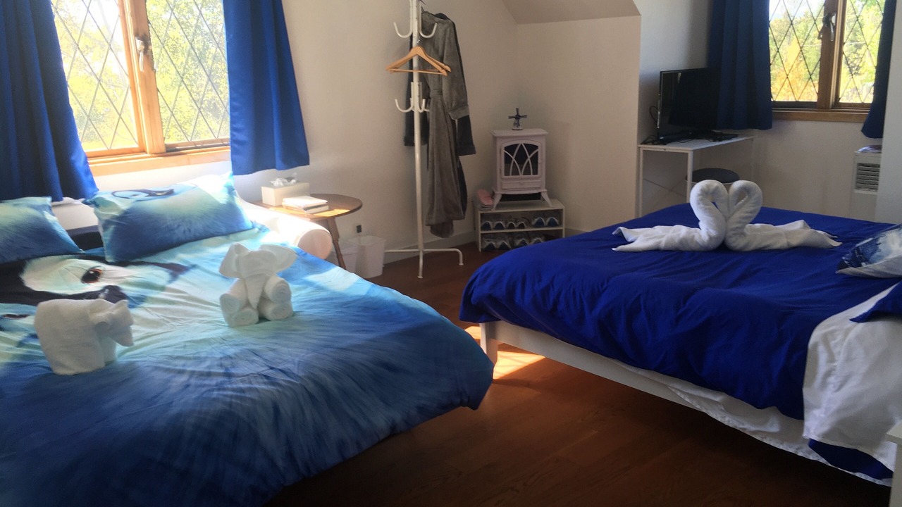 Photo of Bedroom in 70 Mile House