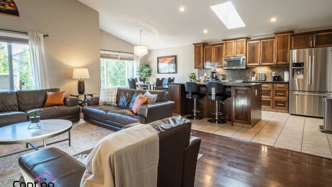 Photo of Livingroom in South Lethbridge