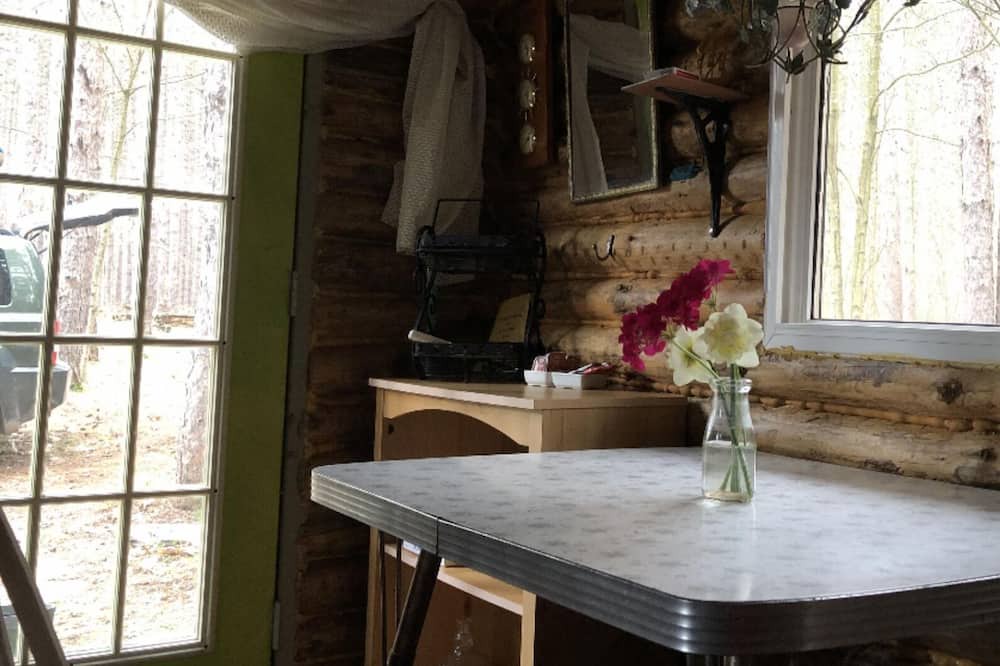 Photo of Kitchen in Scugog