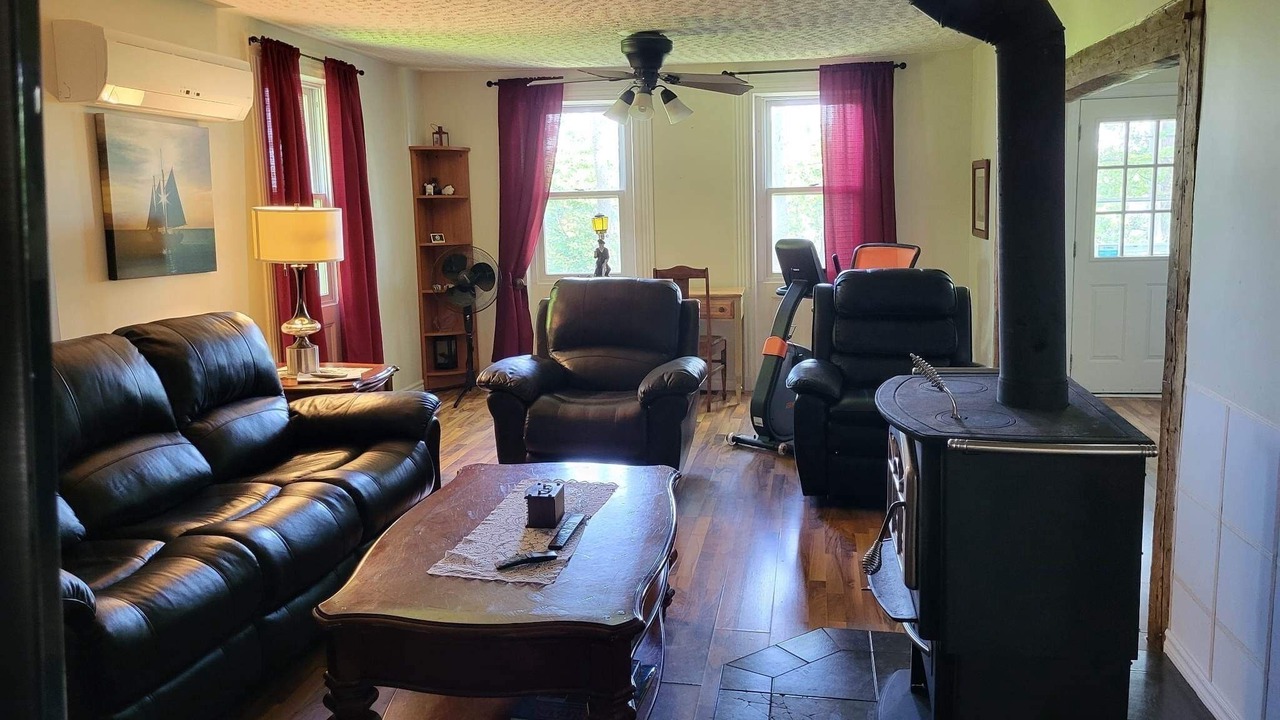 Photo of Livingroom in Tracadie