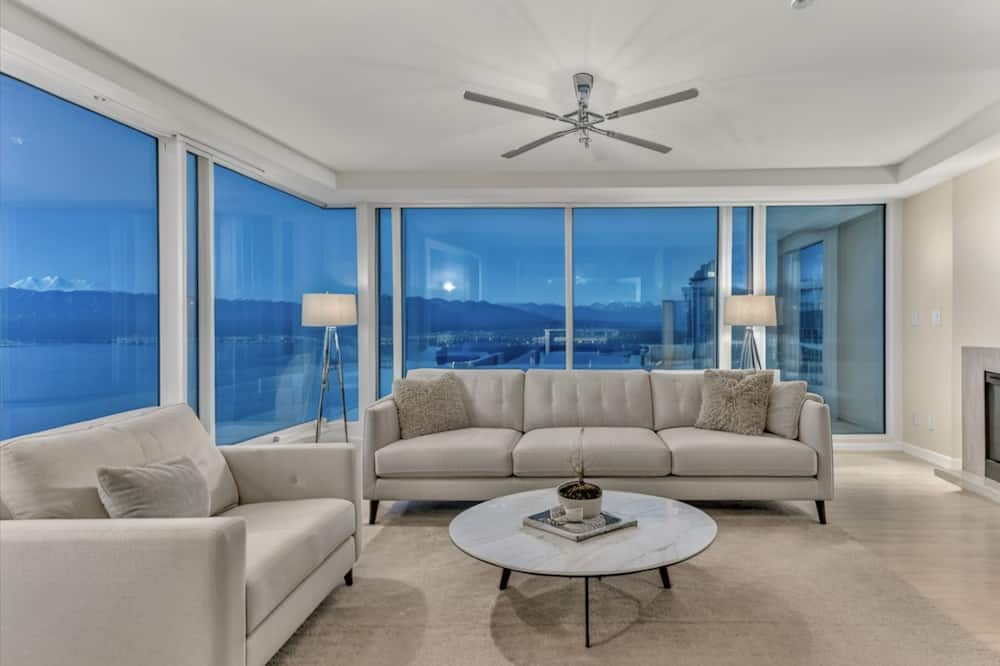 Photo of Livingroom in Coal Harbour