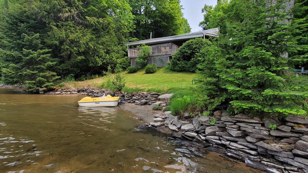Photo of Outdoor in Algonquin Highlands