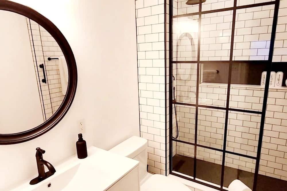Photo of Bathroom in Port Carling