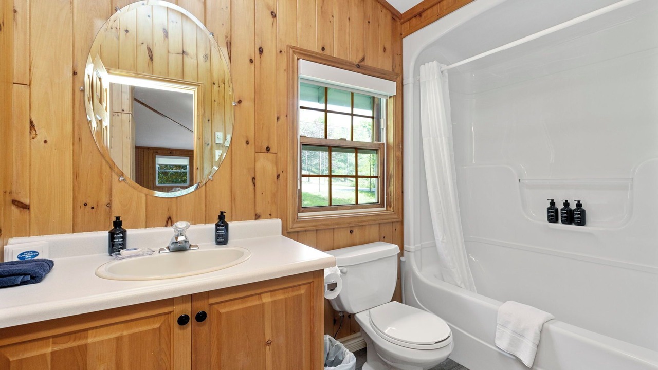 Photo of Bathroom in Lake of Bays
