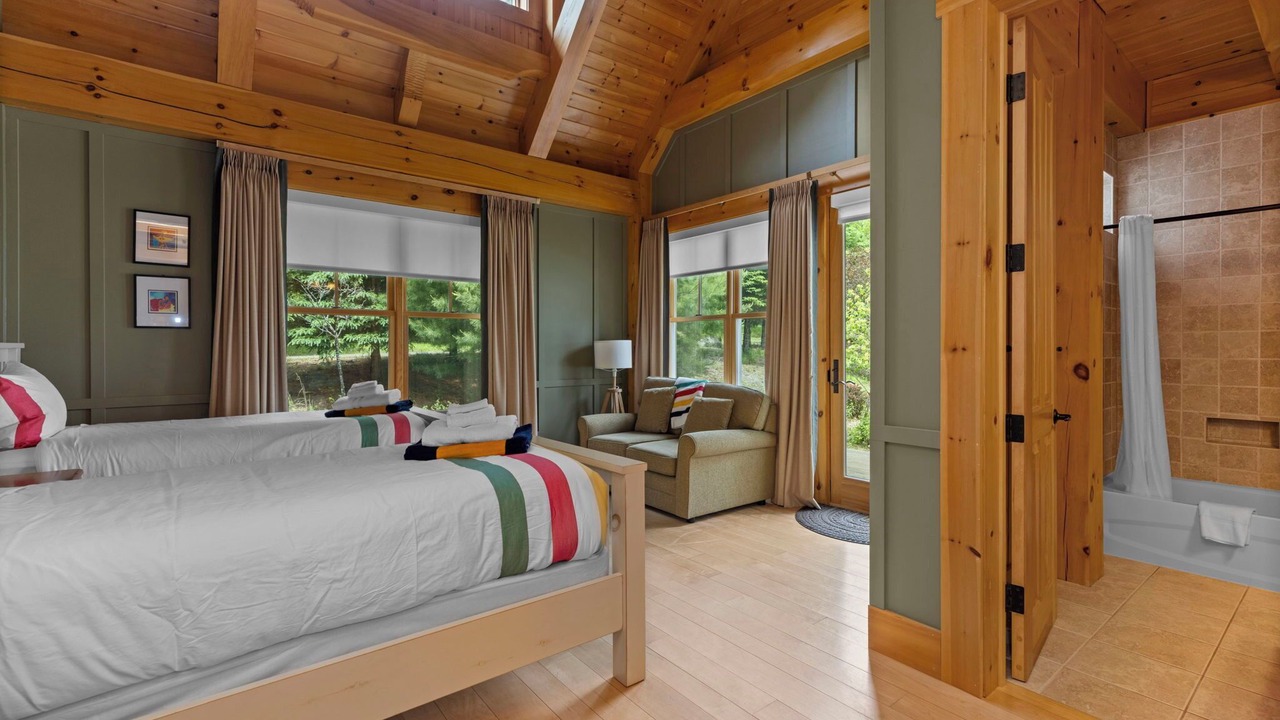 Photo of Others in Lake of Bays