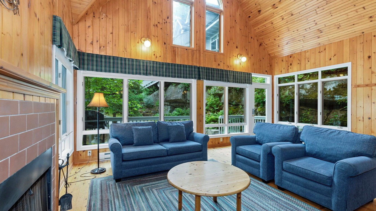 Photo of Others in Lake of Bays