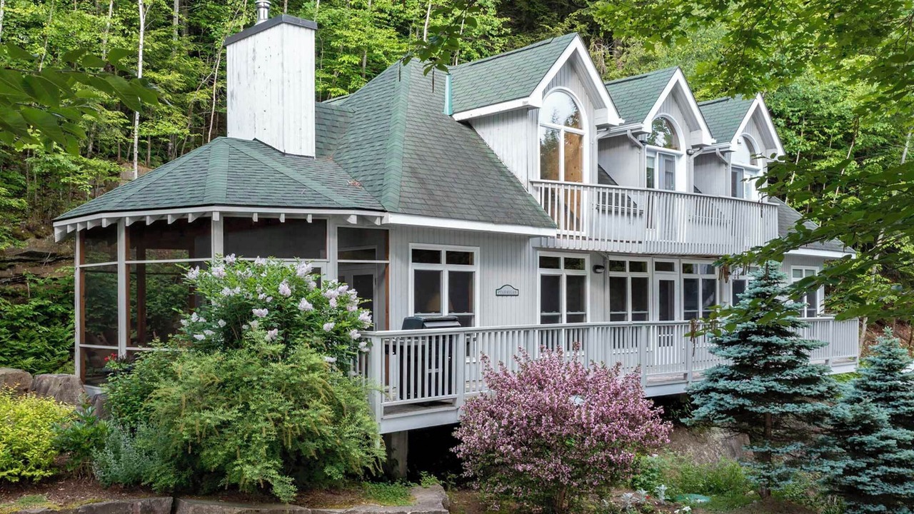 Photo of Others in Lake of Bays