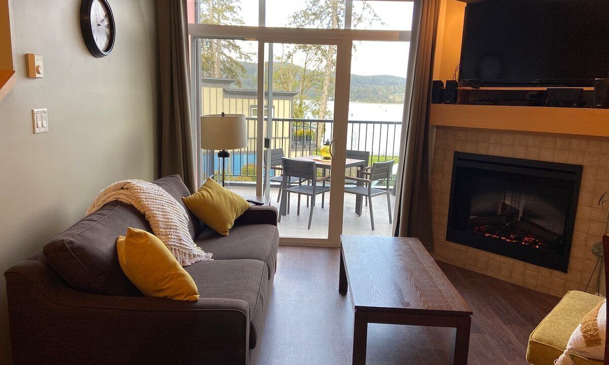 Photo of Livingroom in Sooke
