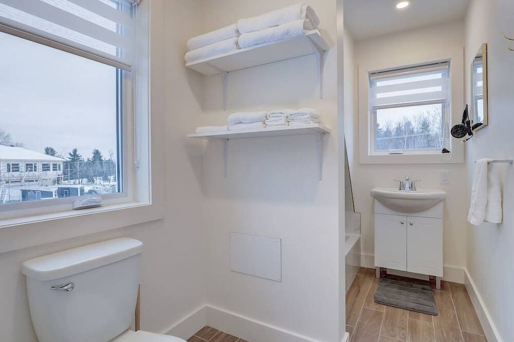 Photo of Bathroom in Potton