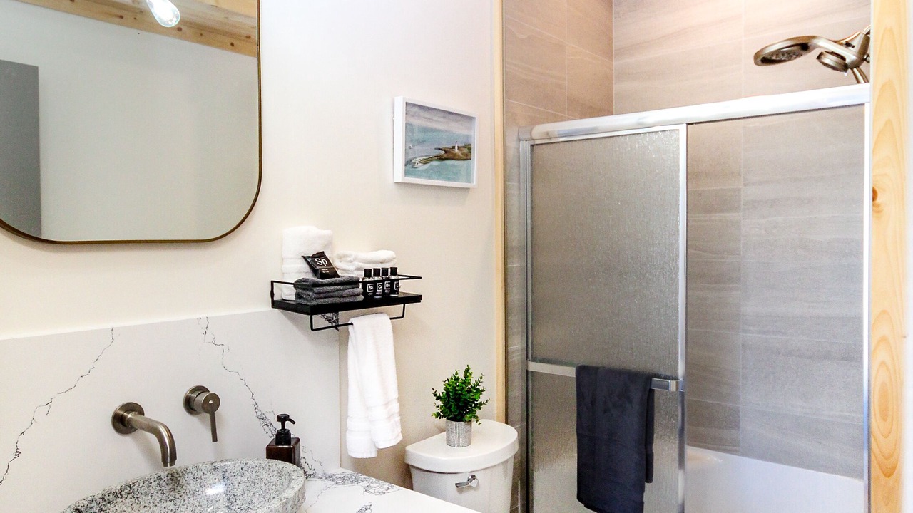 Photo of Bathroom in Tobermory