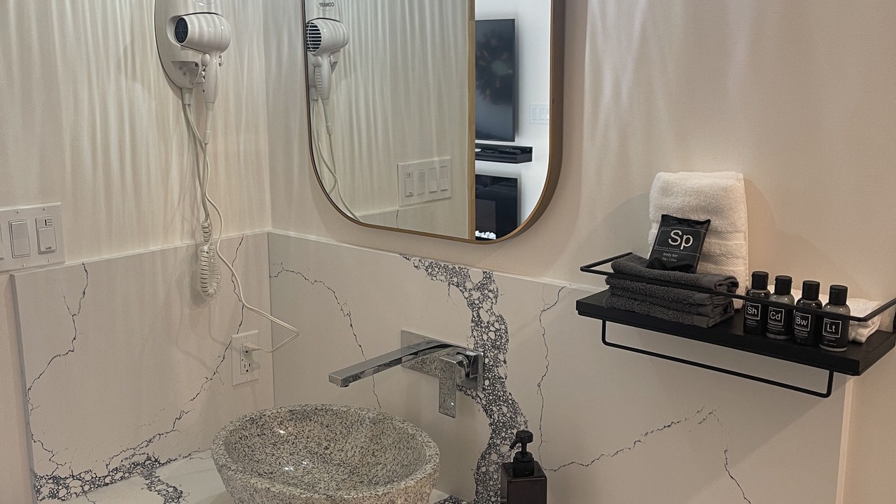 Photo of Bathroom in Tobermory