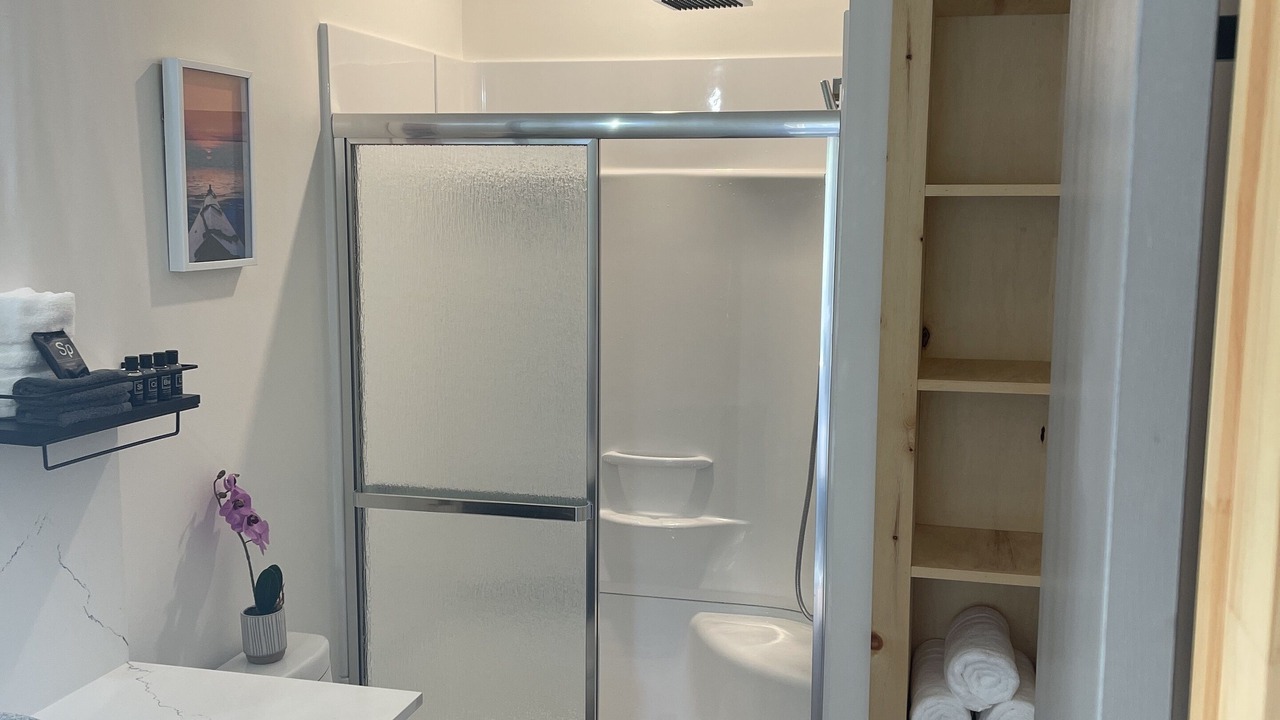 Photo of Bathroom in Tobermory