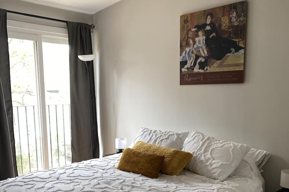 Photo of Bedroom in Garden District