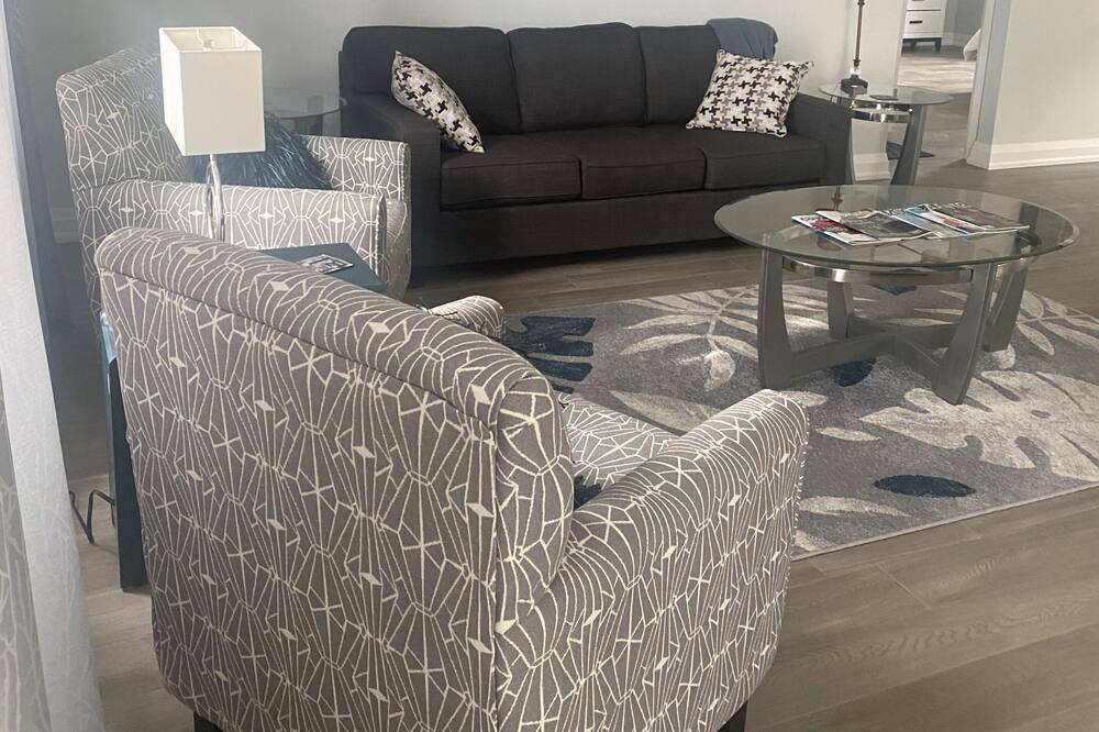 Photo of Livingroom in Niagara Falls