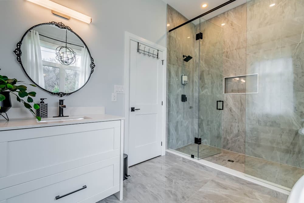 Photo of Bathroom in Niagara Falls