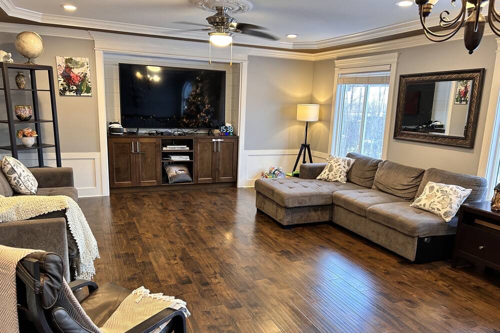 Photo of Livingroom in Guildford