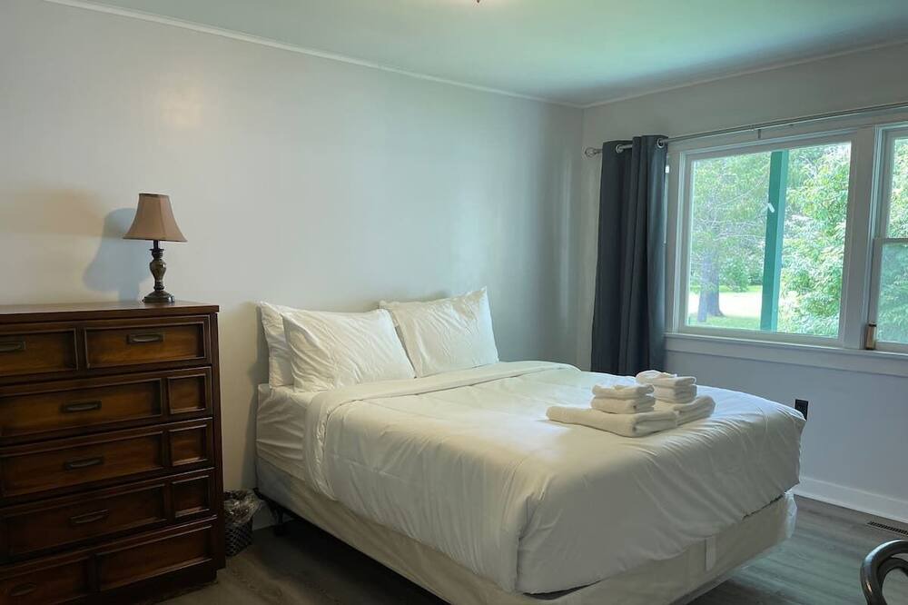 Photo of Bedroom in Steady Brook