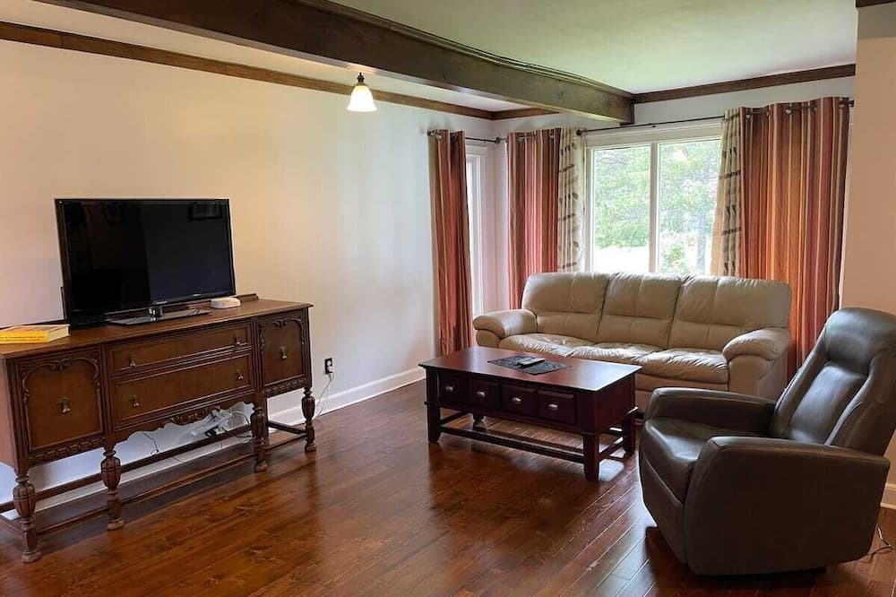 Photo of Livingroom in Steady Brook