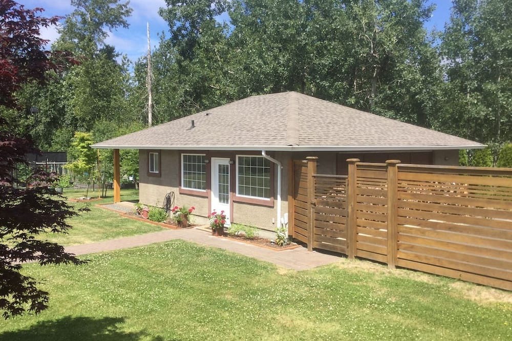 Photo of Outdoor in Saanich East
