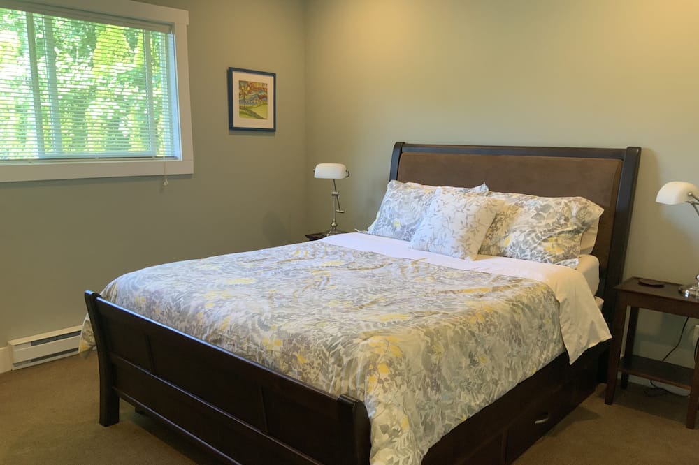 Photo of Bedroom in Saanich East