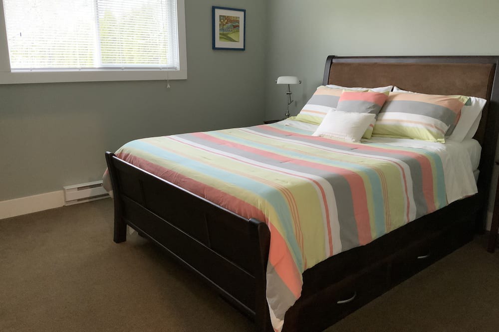 Photo of Bedroom in Saanich East