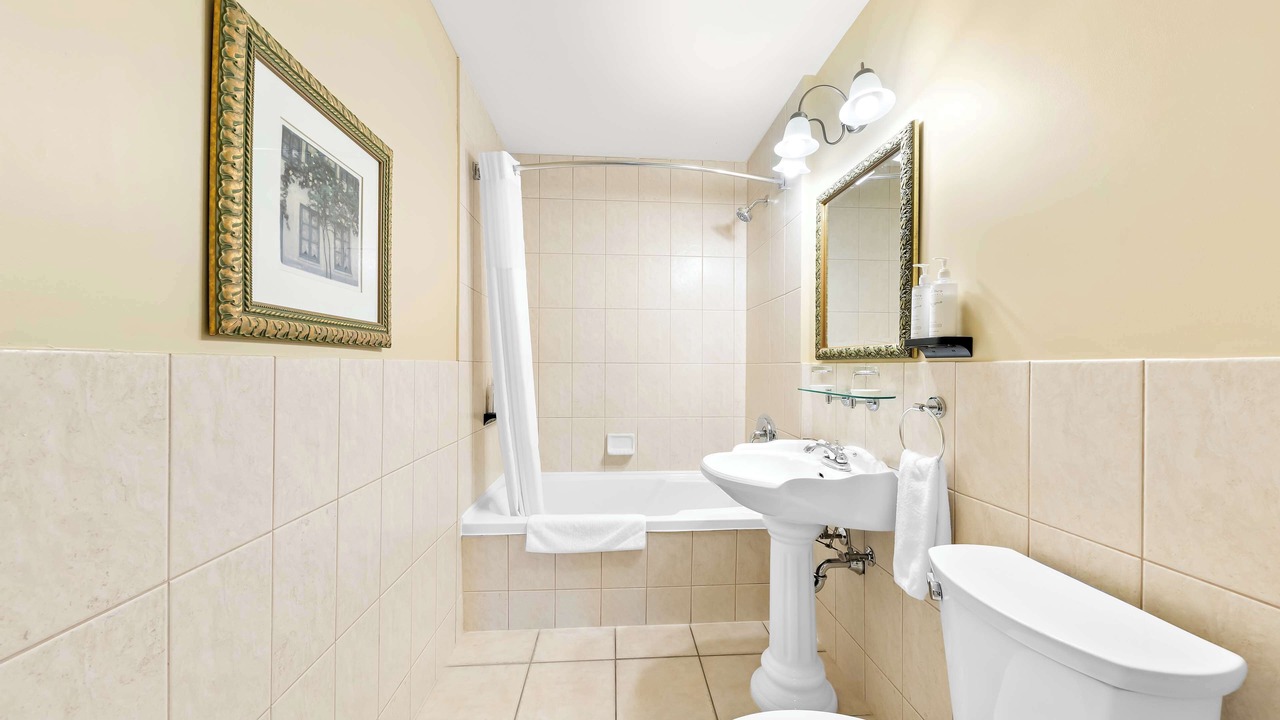 Photo of Bathroom in Paris