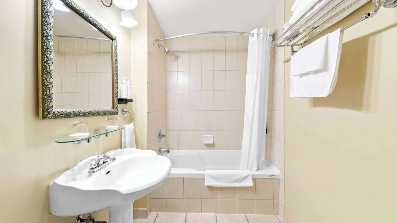 Photo of Bathroom in Paris