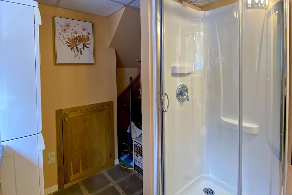 Photo of Bathroom in Lanark Highlands