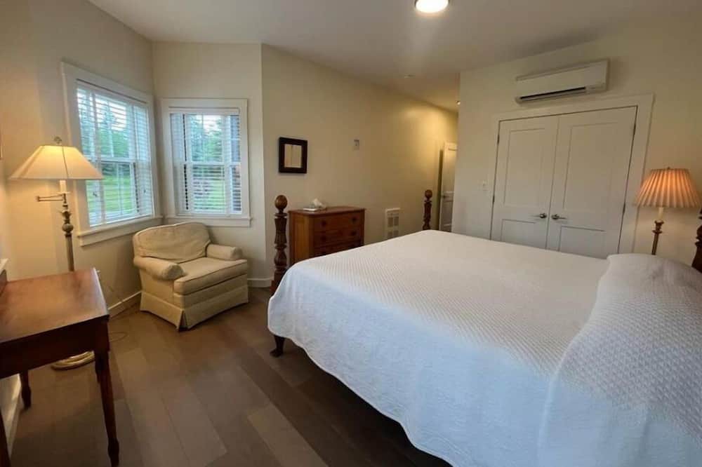 Photo of Bedroom in Naufrage