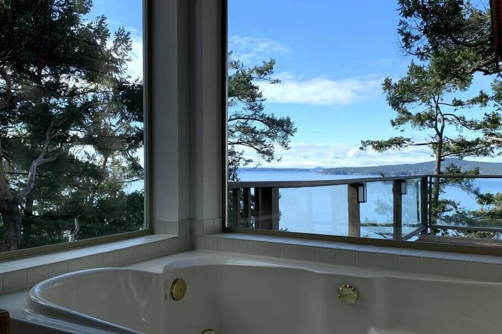 Photo of Others in Pender Island