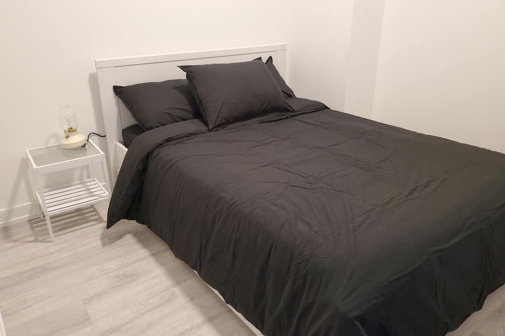 Photo of Bedroom in Fashion District
